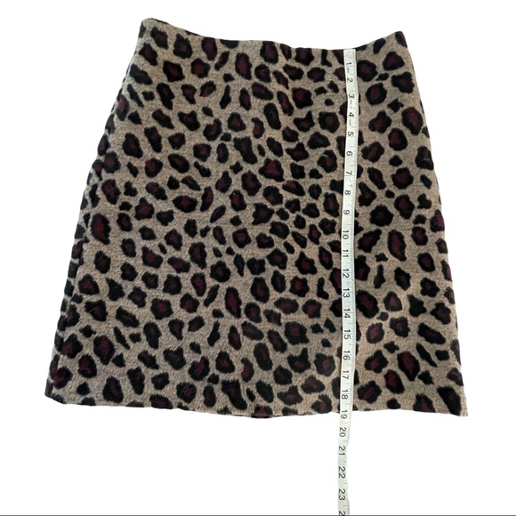 Ann Taylor Leopard Print Wool Blend Fully Lined A-Lined Mini Skirt Size 0 - Picture 6 of 9